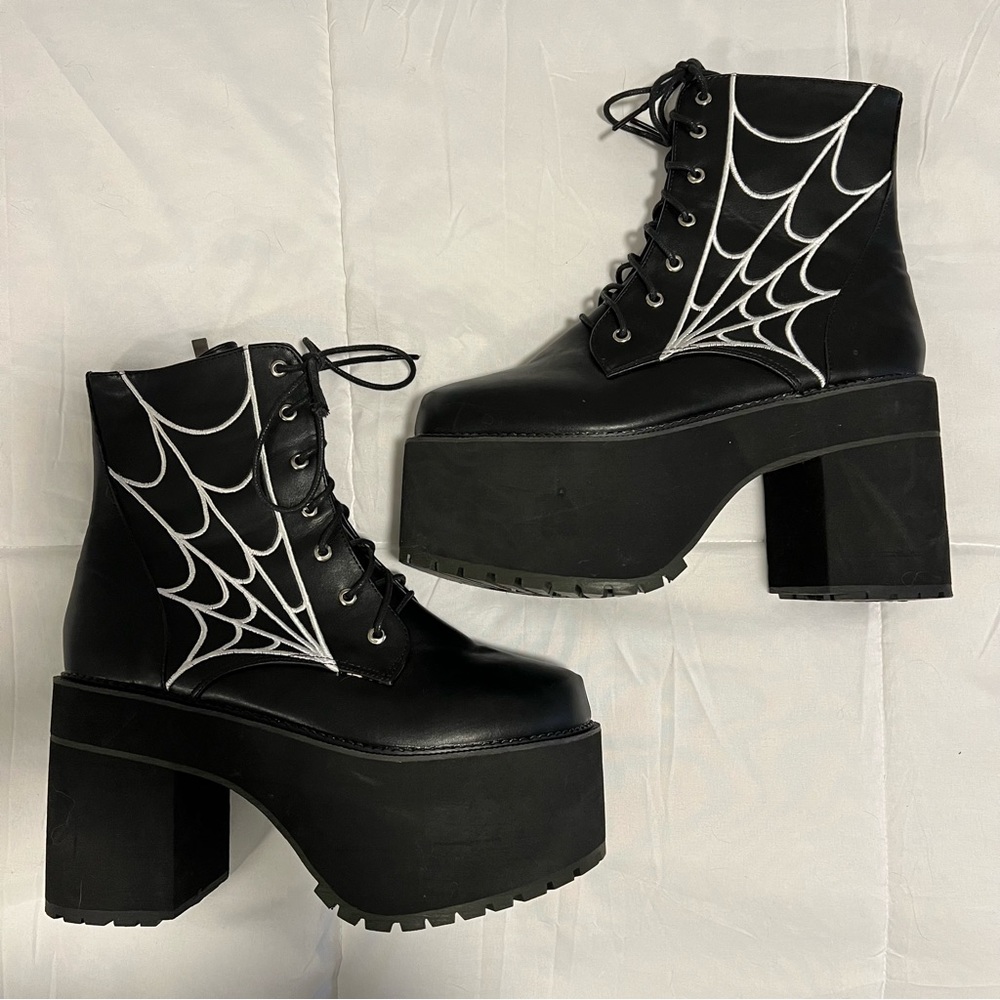 Platform Boots Black Spider Web Embroidery Size 8.5 to 9